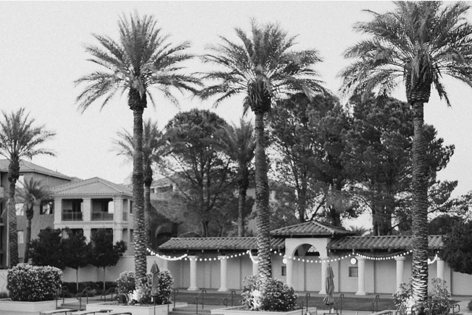Lake club Pool deck