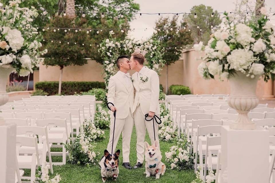 Lake club lawn wedding