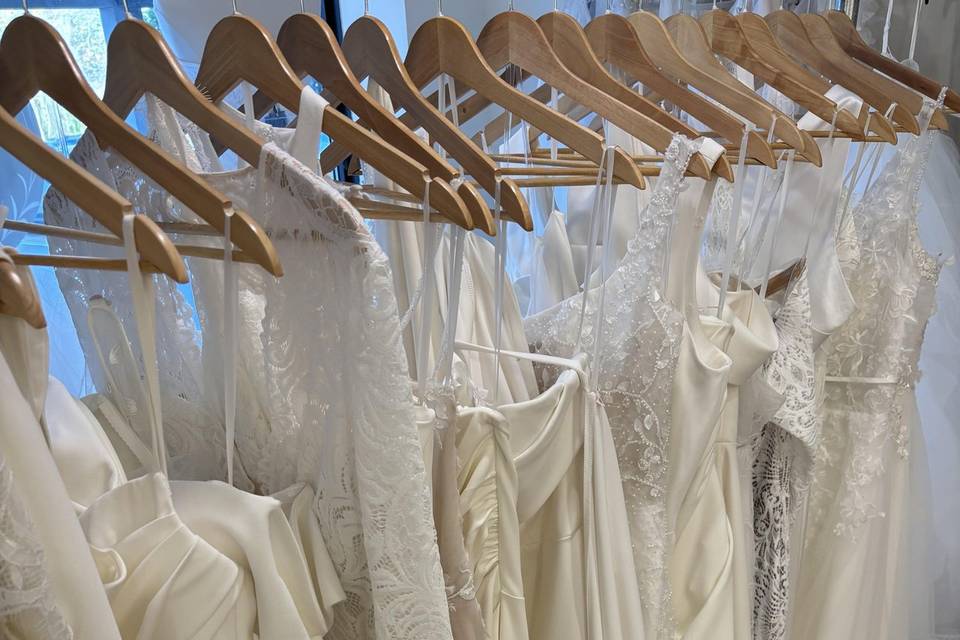 Ivory & blush bridal