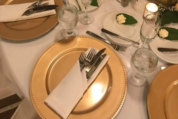 Gold lanterns & charger plates