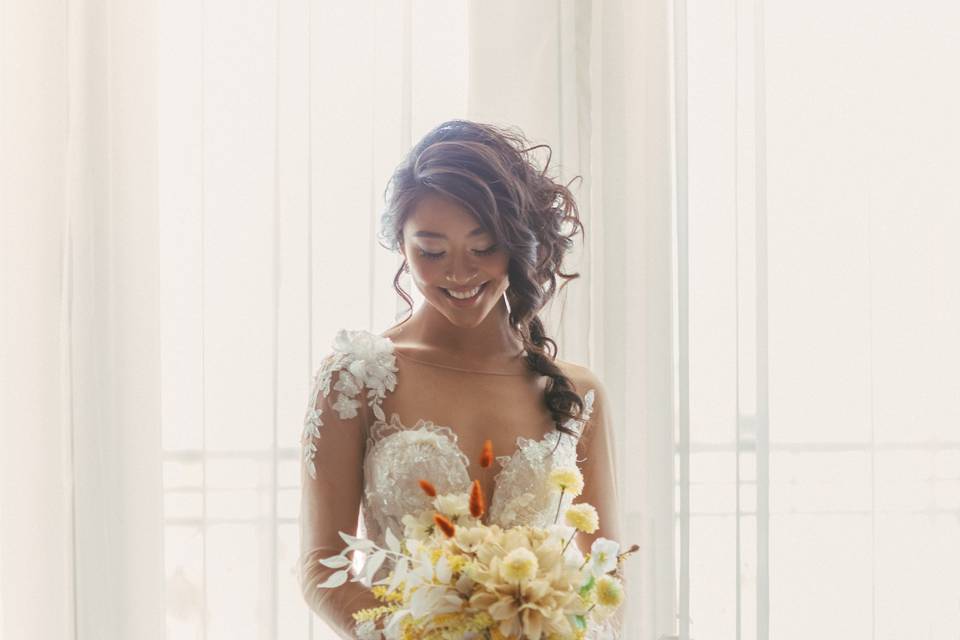Smiling Bride 3x2 2032x135
