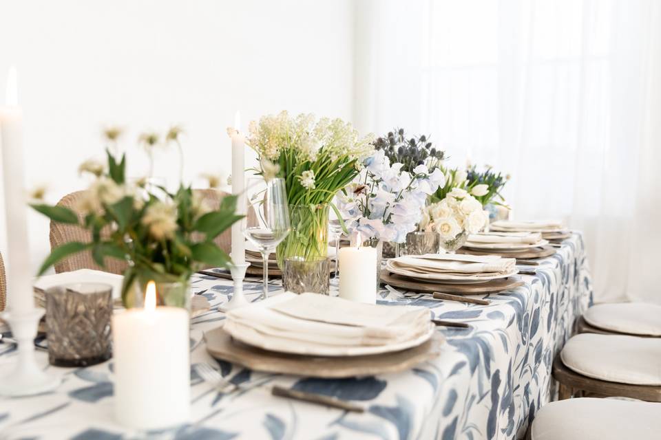 Livia Sapphire Table Linen