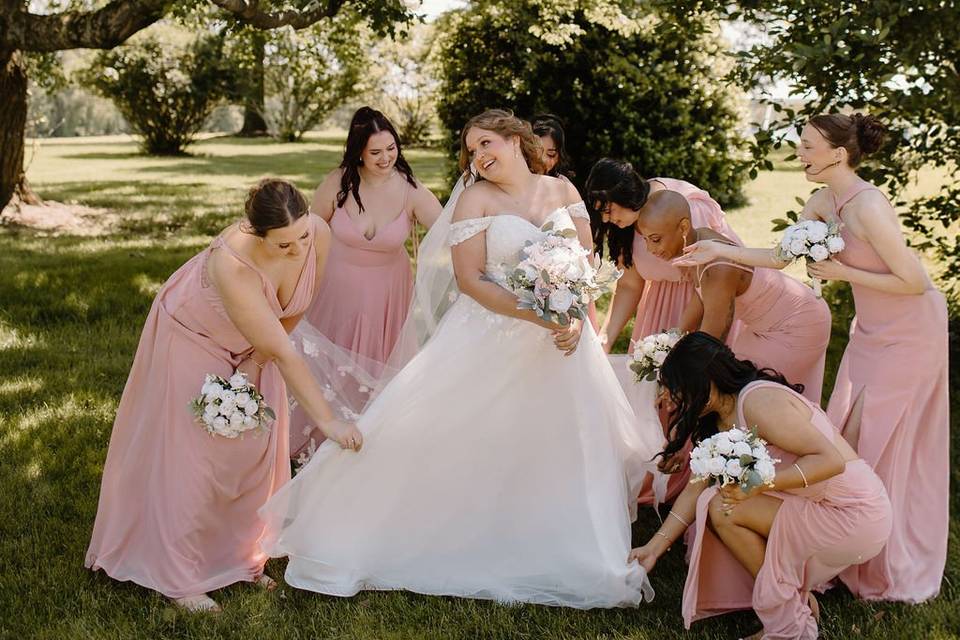 Bride with her bridesmaids