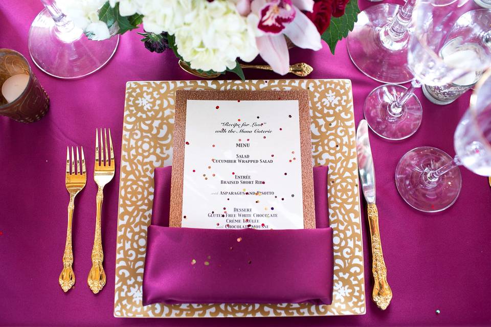 Gold table decor