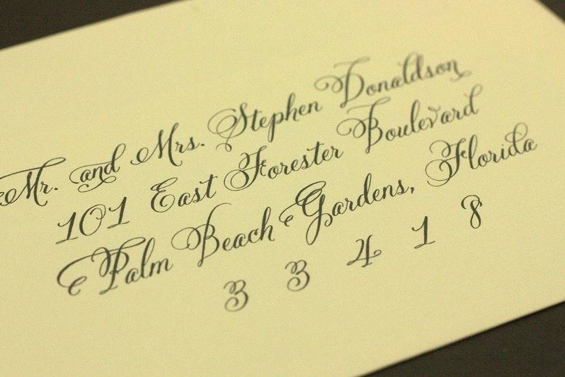Add the finishing touch to your envelopes with our beautiful computerized calligraphy.{Belluccia}