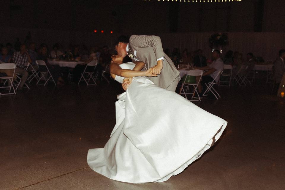 Bride + Groom Dance