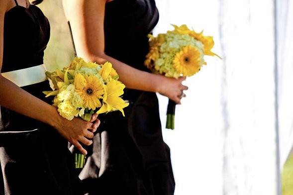 He Loves Me Flowers