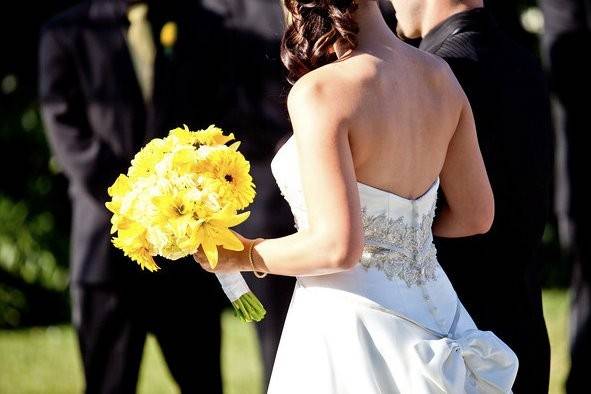 He Loves Me Flowers