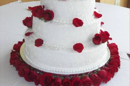 Custom Cakes by Wendi - Wedding Cake - Vacaville, CA - WeddingWire