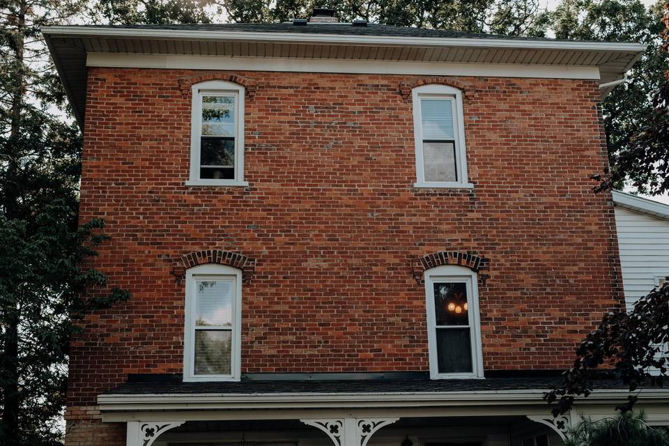 Back view of Morgan acres home