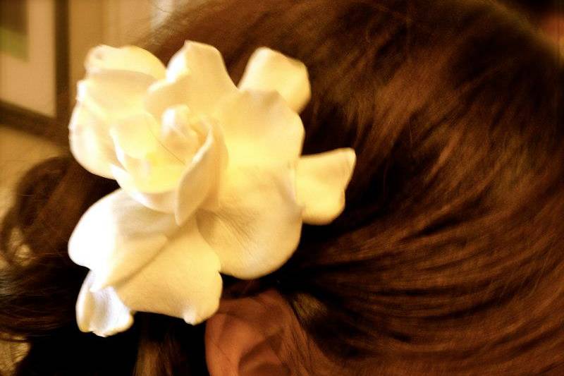 Floral hairpiece