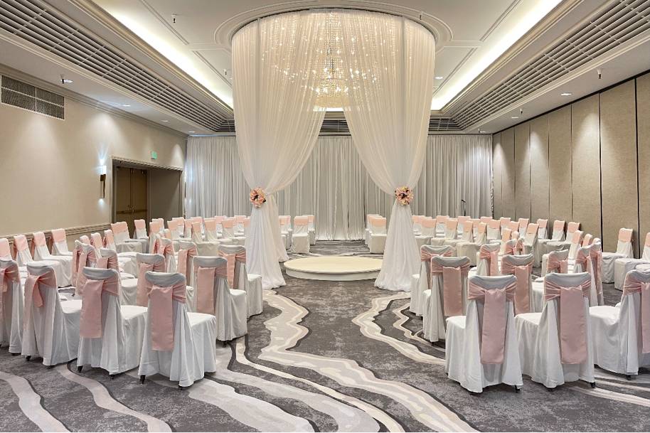 Mauka Ballroom