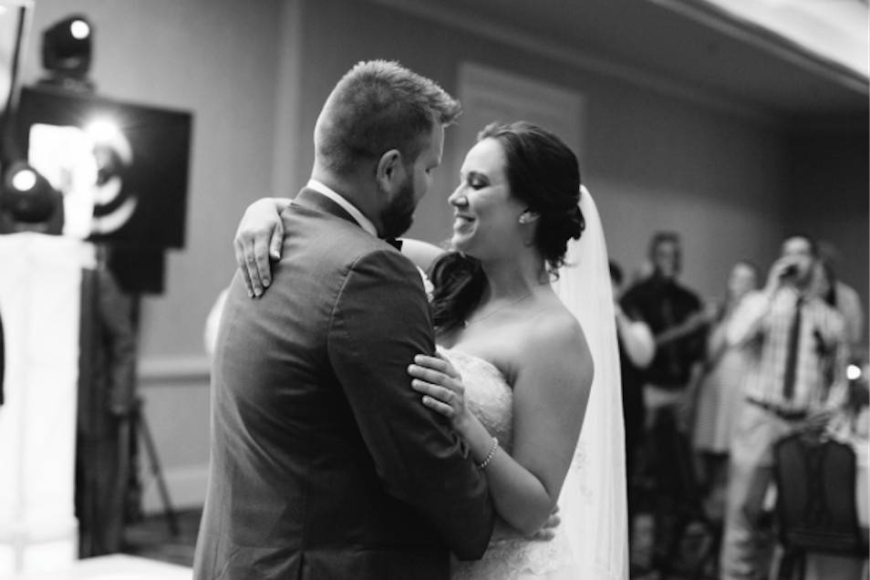 First dance | @candersonphoto