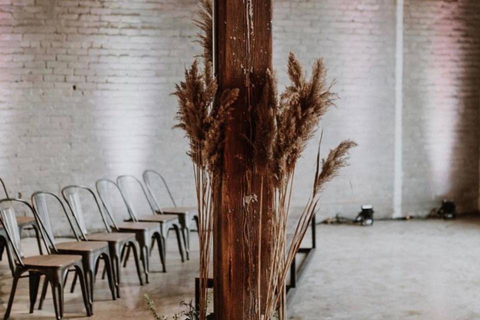 Ceremony pillar design