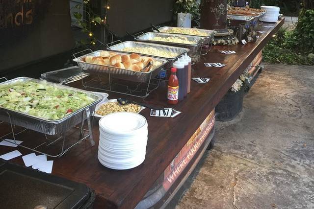 Smokin' Aces BBQ & Steakhouse