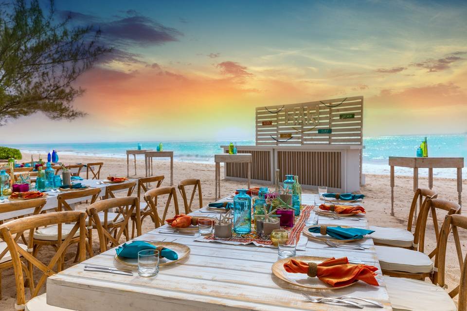 Beach dining