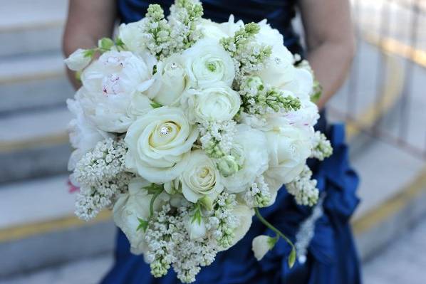 Fresh white bouquet