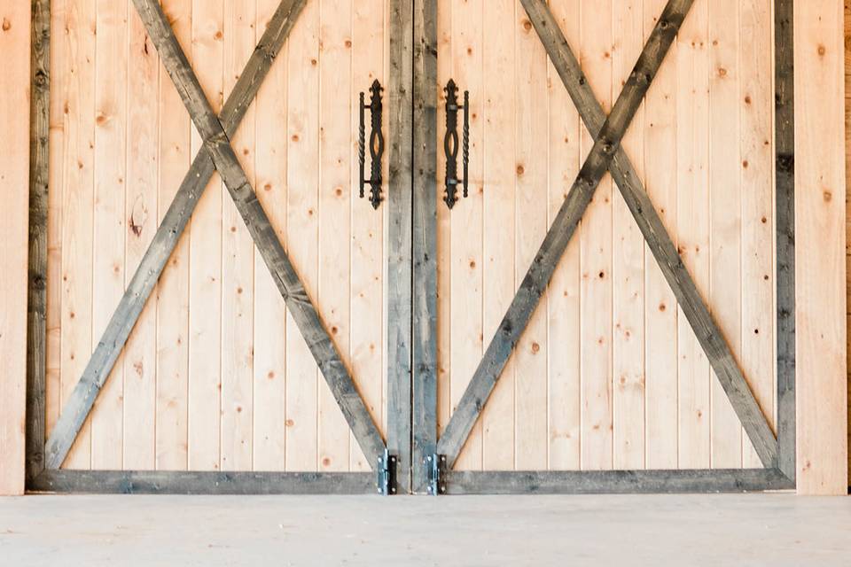 Barn door beauties