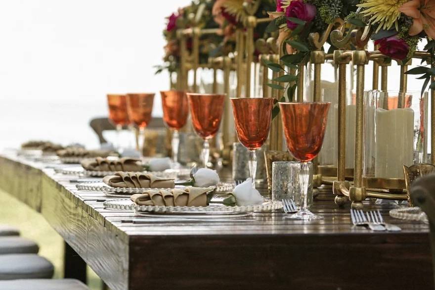 Elegant table