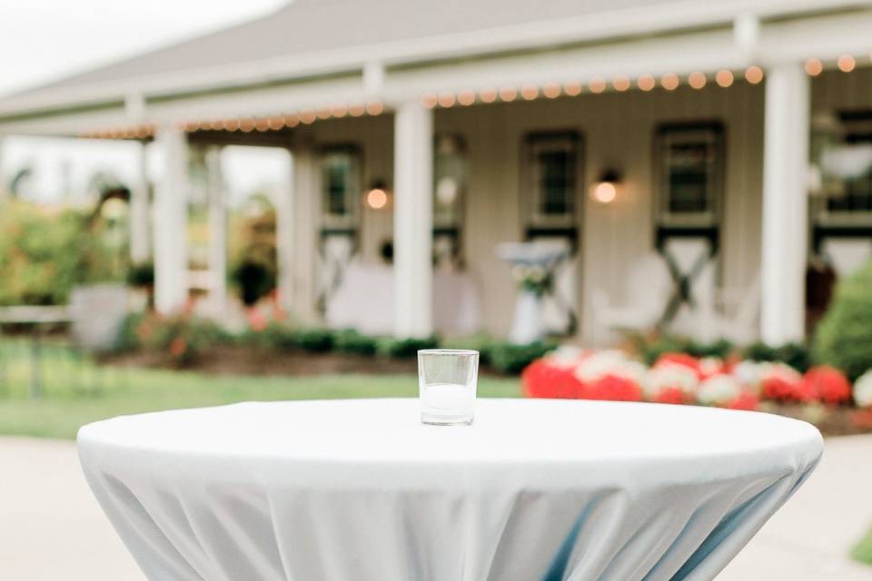 Cocktail table