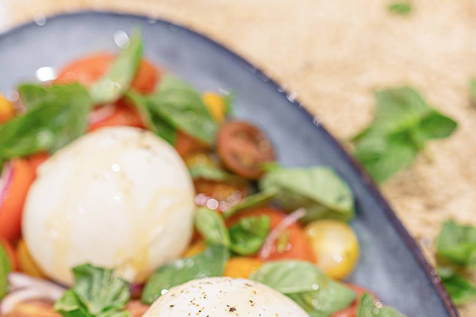 Burrata caprese salad