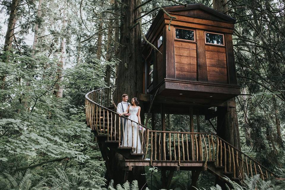 Treehouse destination wedding