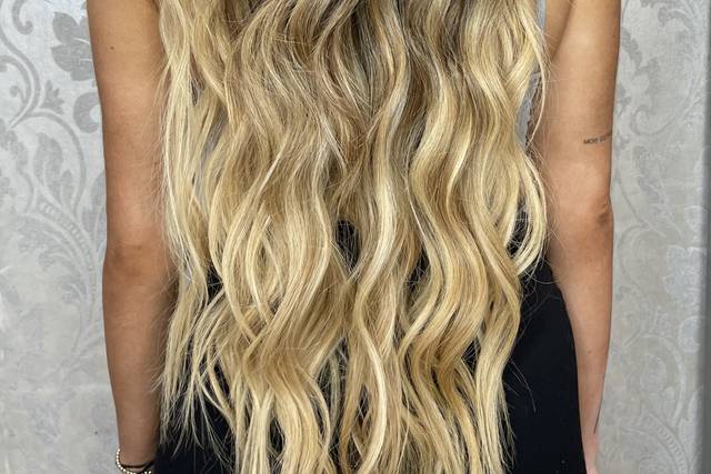 Sarah Miami Hair & Tanning