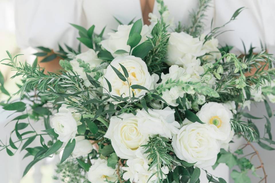 Classic White bouquet