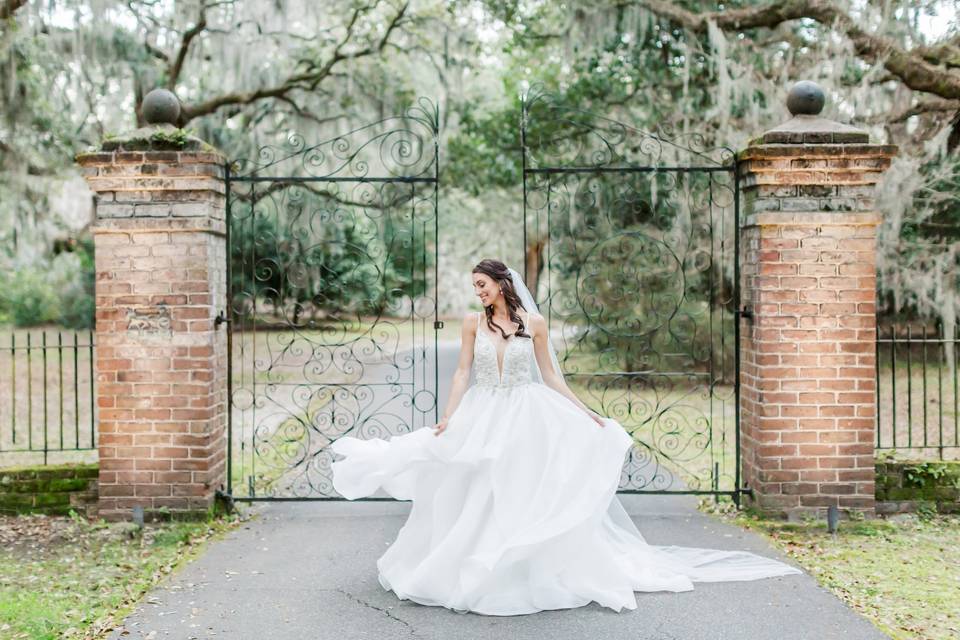 Bride at Legare Waring House