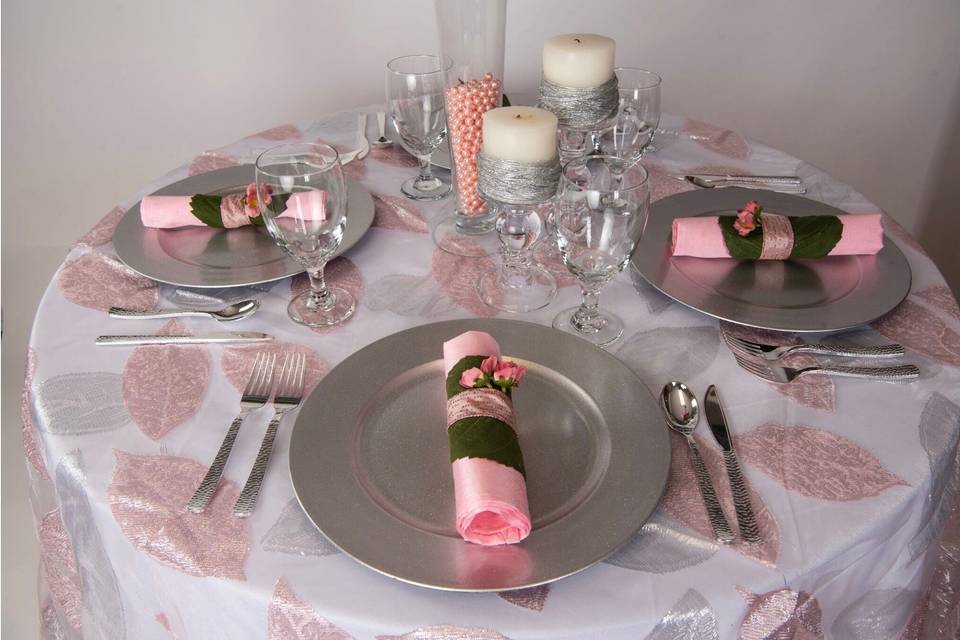 Pink and silver table decor