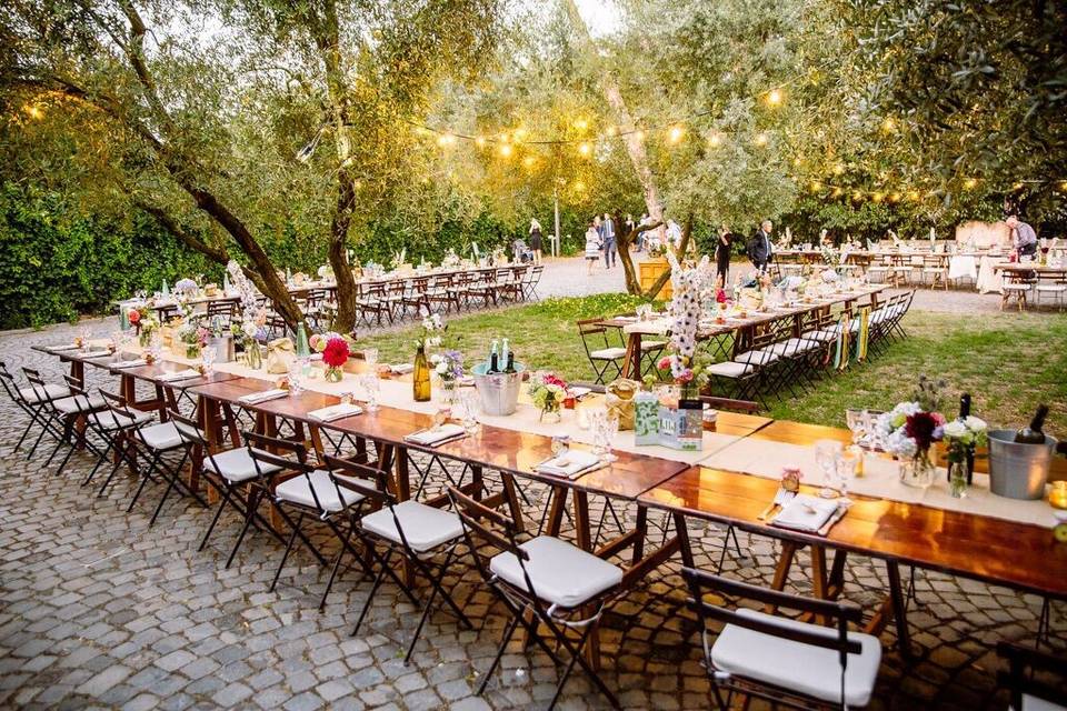 Garden wedding dinner