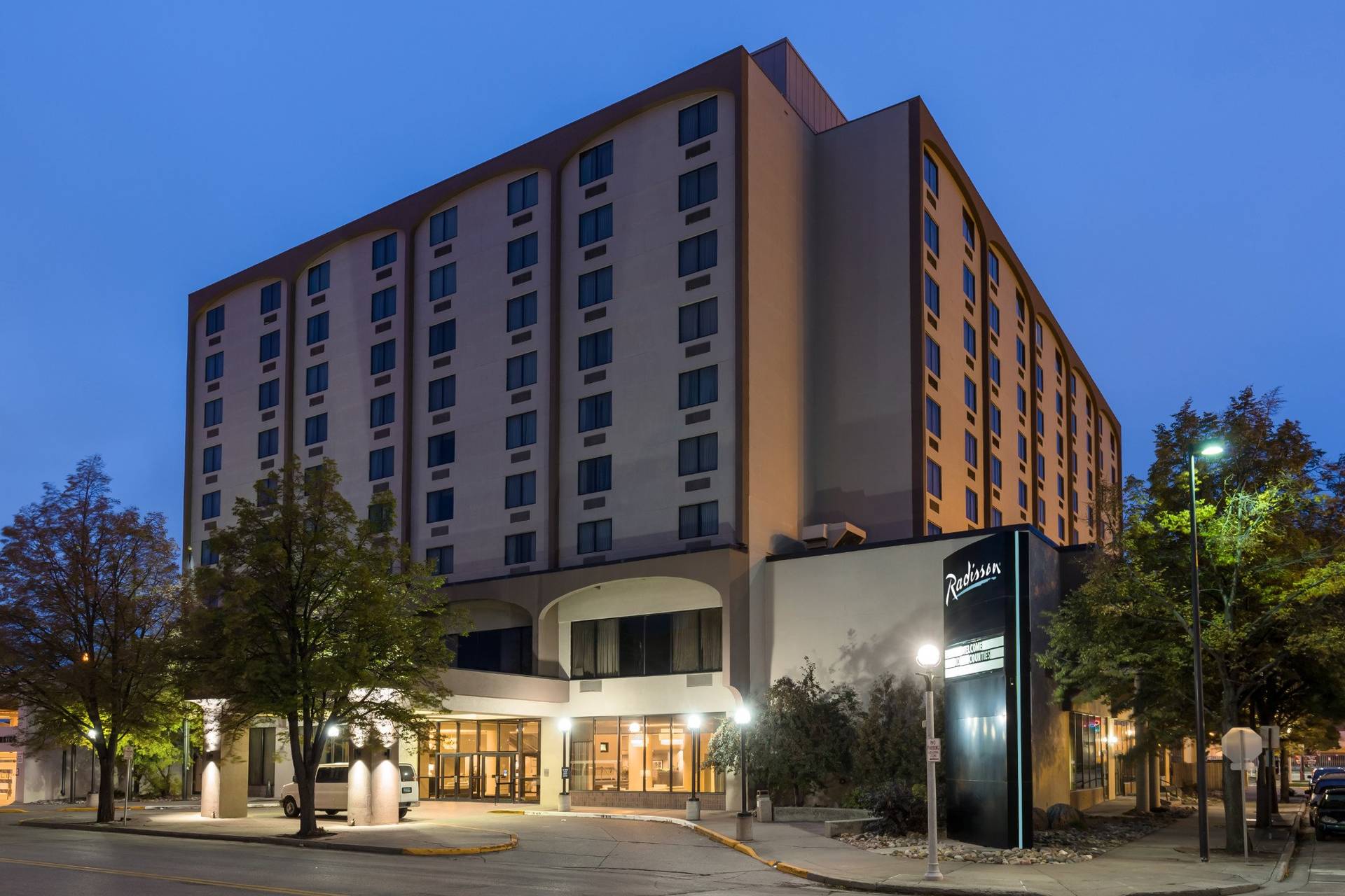 Radisson Hotel Bismarck - Hotel Weddings - Bismarck, ND - WeddingWire