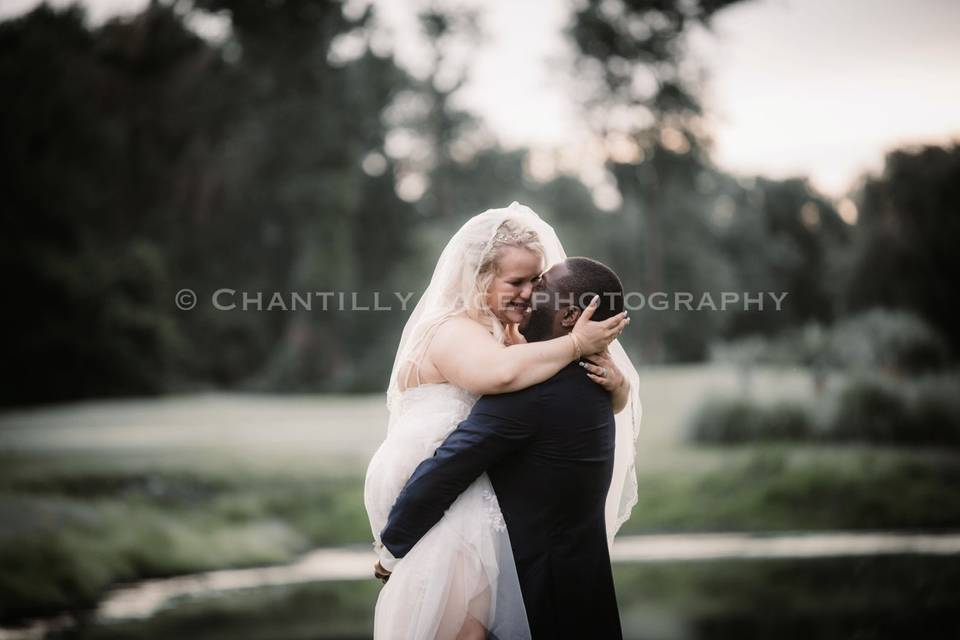 Love captured - Chantilly Lace Videography