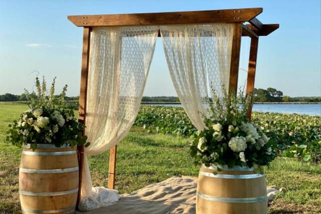Ceremony arch