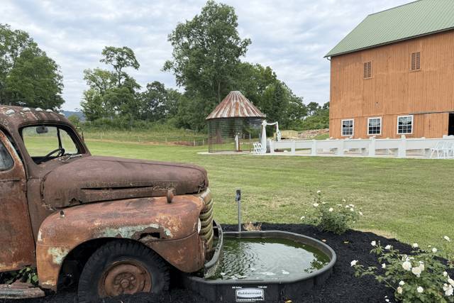 Stone Hollow Farm