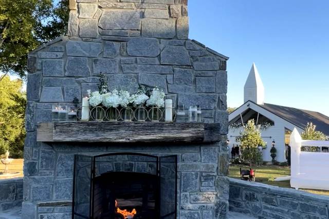 Barn Wedding in Mississippi