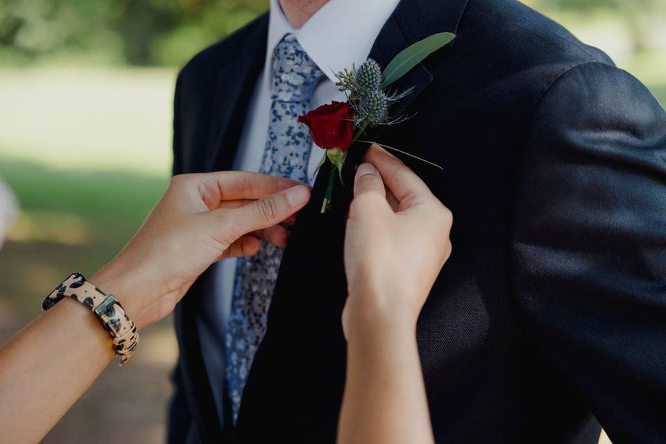 Groom's boutonniere