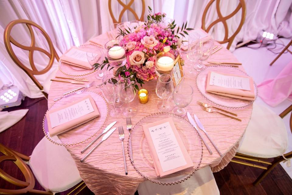 Giselle Tablescape