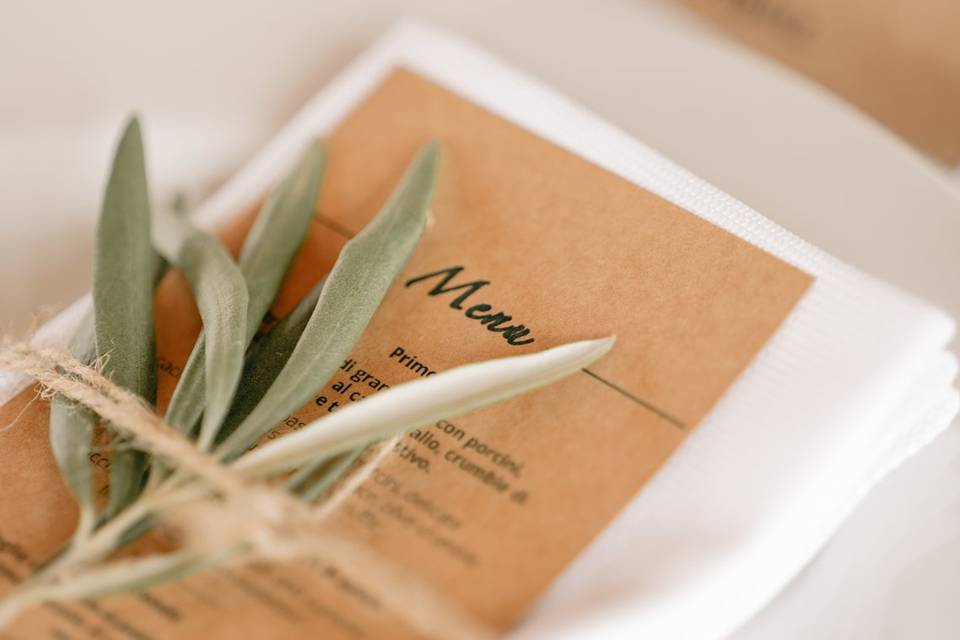 Puglia olive leaf