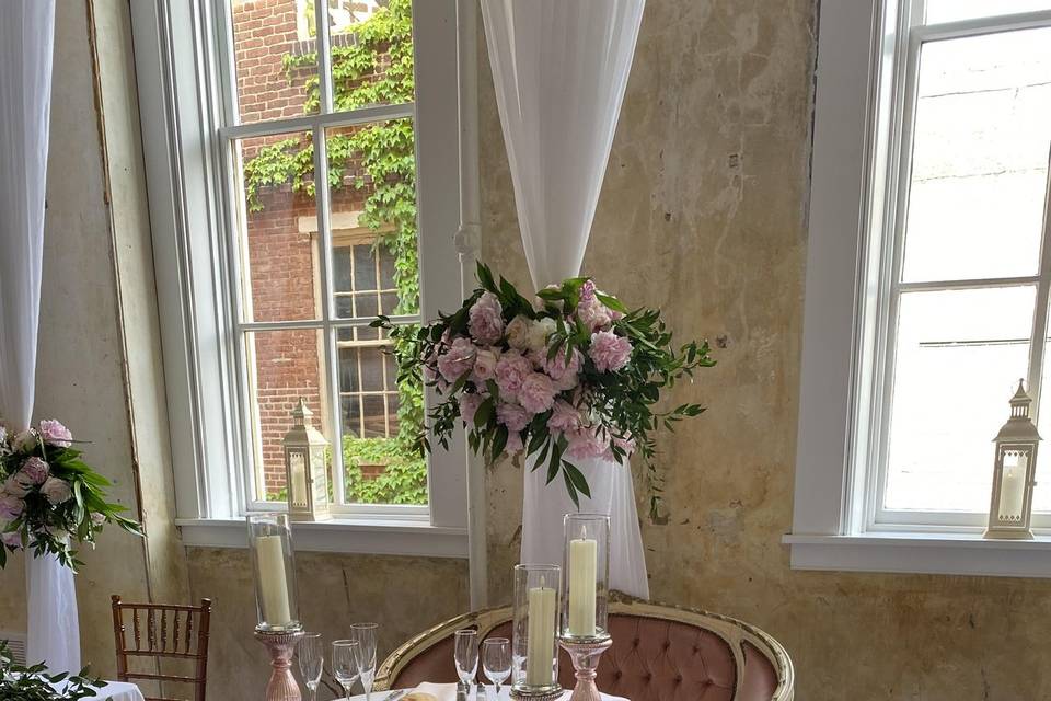 Sweetheart Table