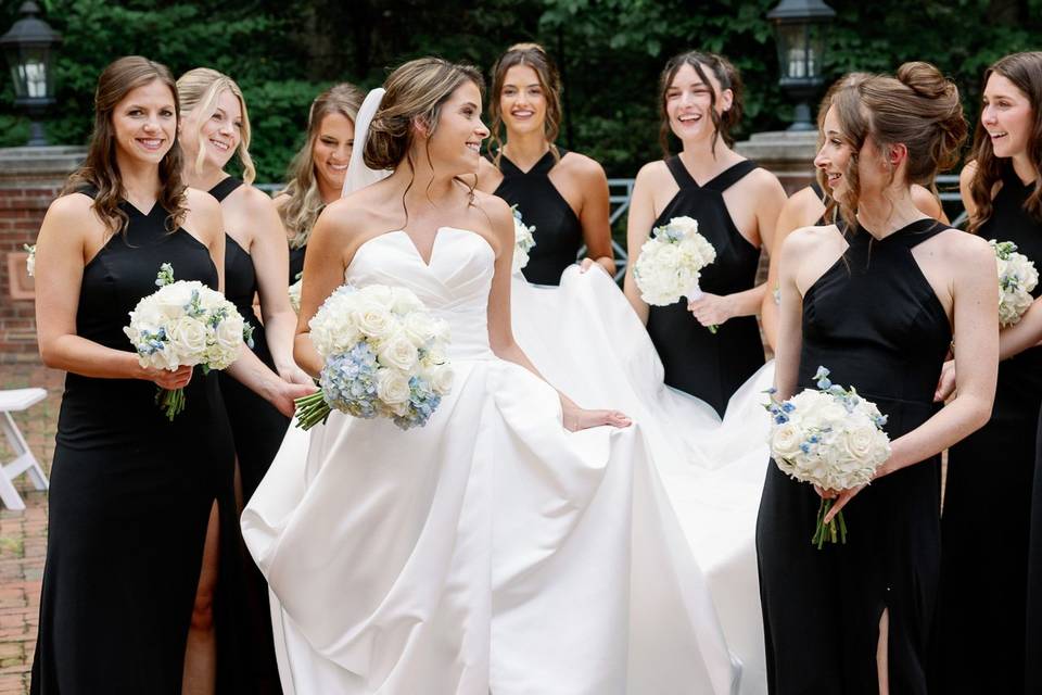 Bride & Bridesmaids