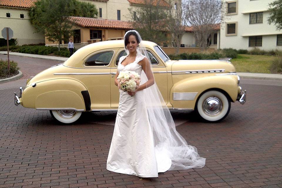 1941 Chevrolet Deluxe3-4 passenger with driver