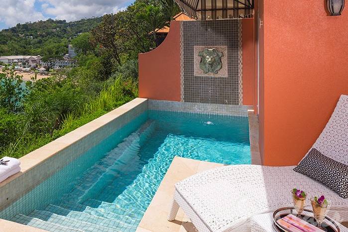 Private plunge pool