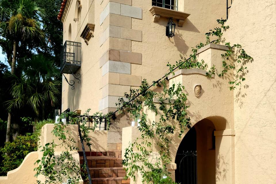 Staircase decor