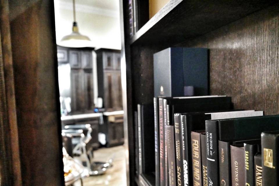 Aesthetic bookshelf door