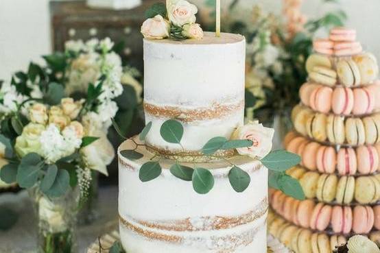 Naked cake