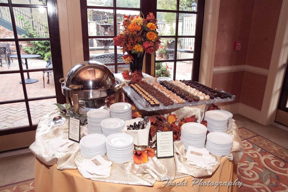 Dessert display