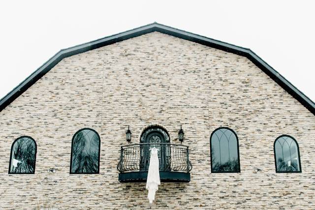 The Barn - Bella Amore - Glass on Enchanted Acres
