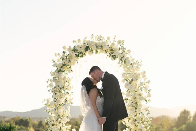 Beautiful black & white weddin