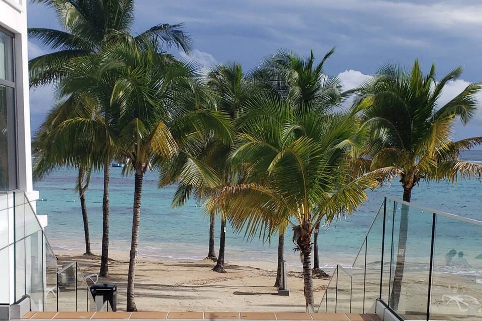 RosevilleTravels Inc.
